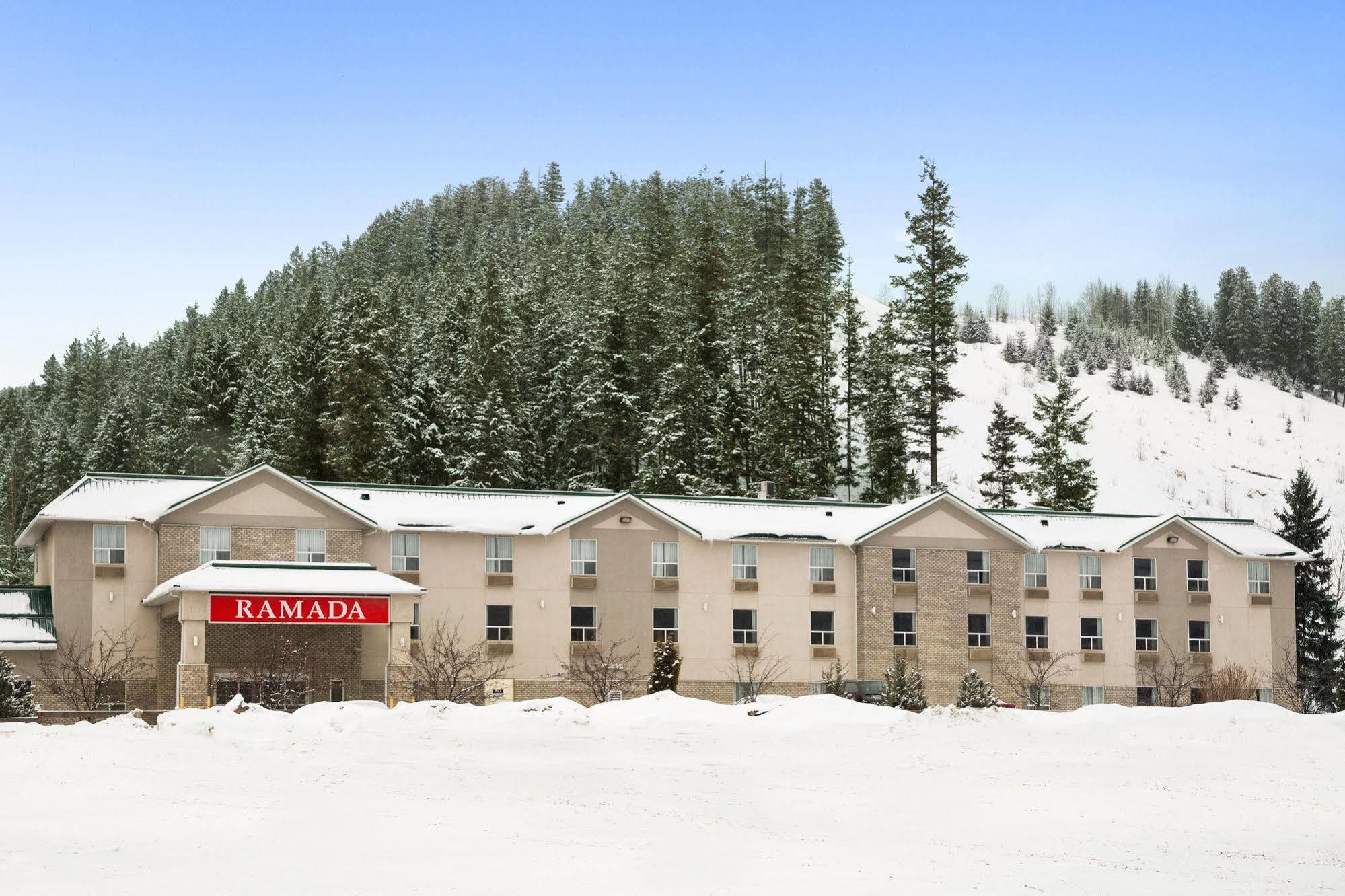 Hotel Ramada Golden Exterior foto